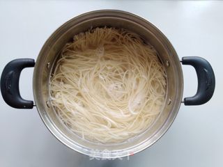三丝冷面的做法步骤:3