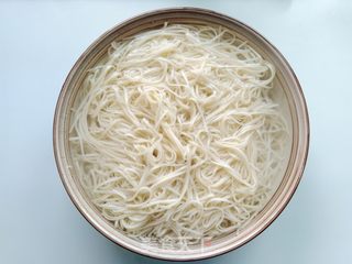 三丝冷面的做法步骤:4