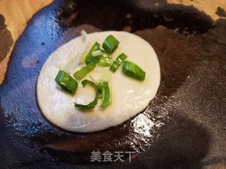 饺子皮葱油饼的做法步骤：3