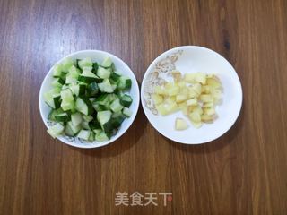 黄瓜姜汁的做法步骤:2