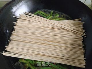 豆角焖面的做法步骤:6