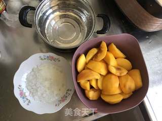 黄桃罐头的做法步骤:4