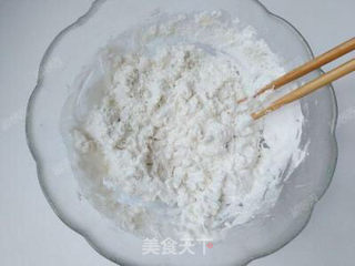 “快手餐”红糖糯米圆子的做法步骤：1