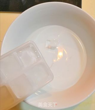#夏日快手菜#番茄火腿凉面的做法步骤:2