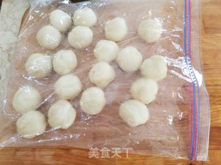 金沙奶黄冰皮月饼的做法步骤:10