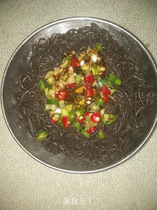 凉拌蕨根粉的做法步骤:9