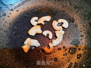 鲜美野松菌豆腐肉片汤的做法步骤：7