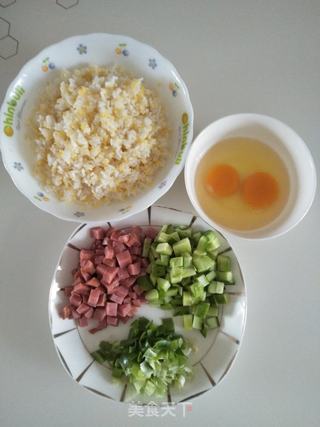 蛋炒饭的做法步骤:2