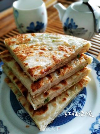 葱花油饼的做法步骤:11
