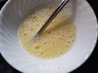 葱花鸡蛋饼的做法步骤:3