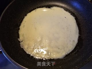 葱花鸡蛋饼的做法步骤：5