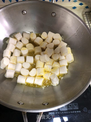 怪味黑芝麻牛轧糖的做法步骤：3