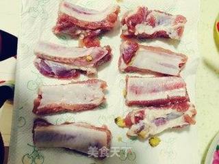 享见面椒盐排骨的做法步骤:2
