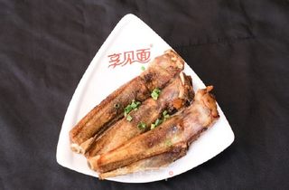 享见面椒盐排骨的做法步骤:4