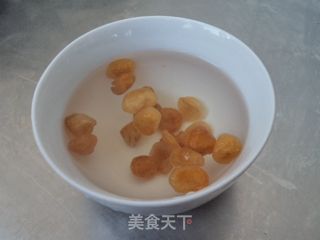马蹄桂圆银耳羹的做法步骤：2