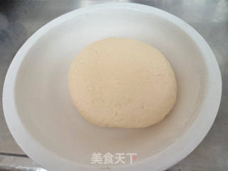韭菜香菇猪肉馅水饺的做法步骤：1