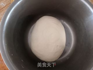 猪肉芹菜水饺的做法步骤：1