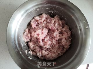 猪肉芹菜水饺的做法步骤：2