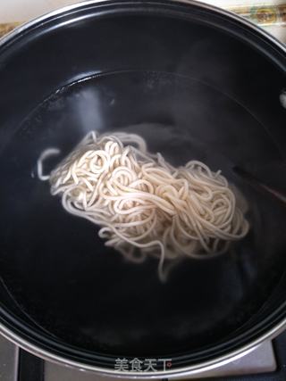 香辣牛肉面的做法步骤:3
