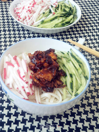 鸡蛋炸酱面的做法步骤:10