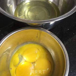 电饭煲蓝莓蛋糕卷的做法步骤：1
