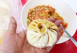 丝瓜胡萝卜肉末包子的做法步骤:14