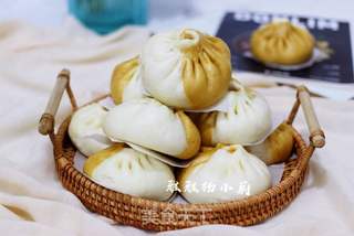 丝瓜胡萝卜肉末包子的做法步骤:18