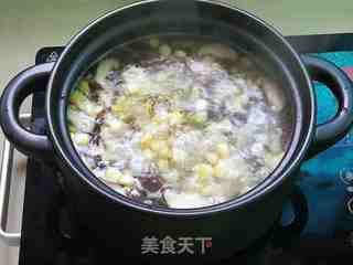 秋葵玉米瘦肉汤的做法步骤:5