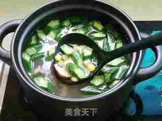秋葵玉米瘦肉汤的做法步骤:7