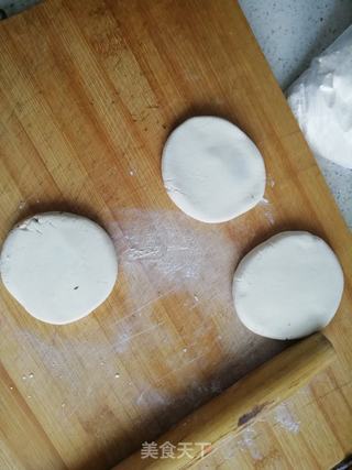 豆沙糯米饼的做法步骤：4