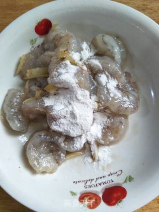 茄汁西兰花虾球的做法步骤:2