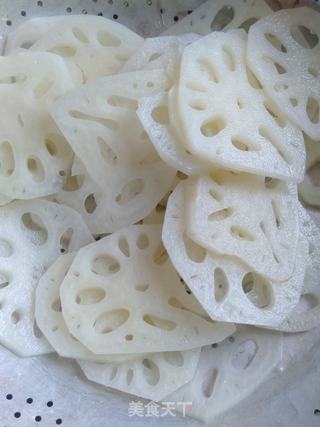 糖醋藕片的做法步骤:4