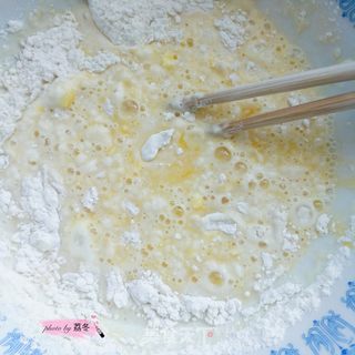 韭菜鸡蛋饼的做法步骤:5