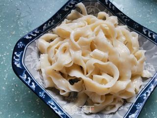 油泼面的做法步骤:4