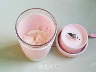 桃子酸奶冰棒的做法步骤:3