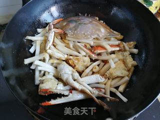 梭子蟹炒年糕的做法步骤:9