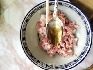 猪肉鲜菇水饺的做法步骤:7