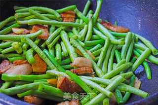 五花肉豆角焖面的做法步骤:6