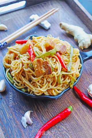 五花肉豆角焖面的做法步骤:12