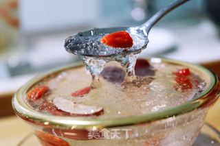 枸杞红枣炖雪燕的做法步骤:7