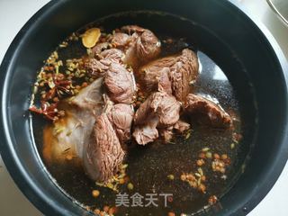 牛牛的减脂餐—减脂卤牛腱的做法步骤:3