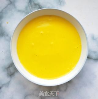 既可以当减肥早餐吃又可以当下午甜点消灭家里剩余南瓜~南瓜奶昔的做法步骤:7