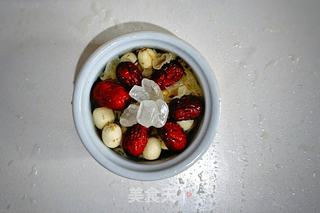 红枣银耳莲子羹的做法步骤:6