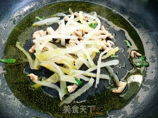 “ 榨菜 ”榨菜肉丝炒饭的做法步骤:6