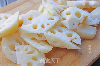 莲藕排骨汤的做法步骤:4