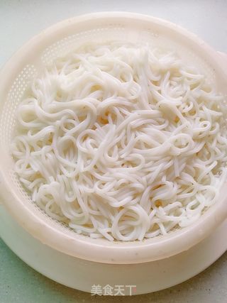 炒米粉的做法步骤:5