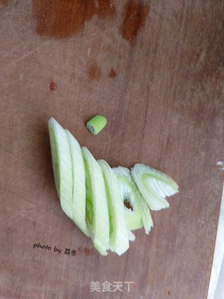 榨菜西红柿蛋汤的做法步骤:5