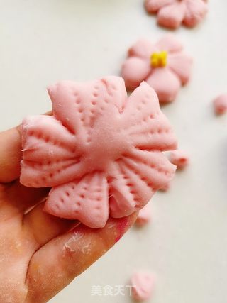 樱花?馒头的做法步骤:11