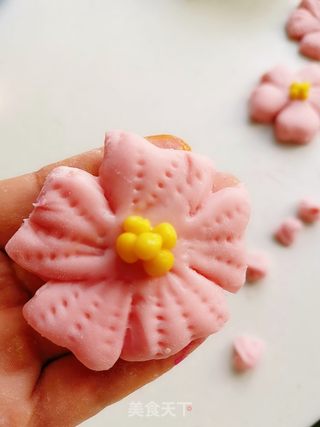 樱花?馒头的做法步骤:12