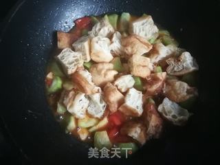 丝瓜烩油馍头的做法步骤:9